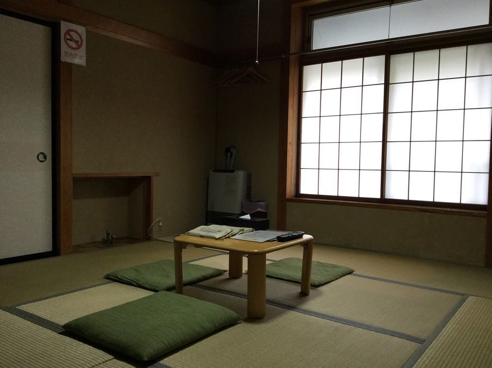Wafu Pensión Miyazawa Nozawaonsen Exterior foto