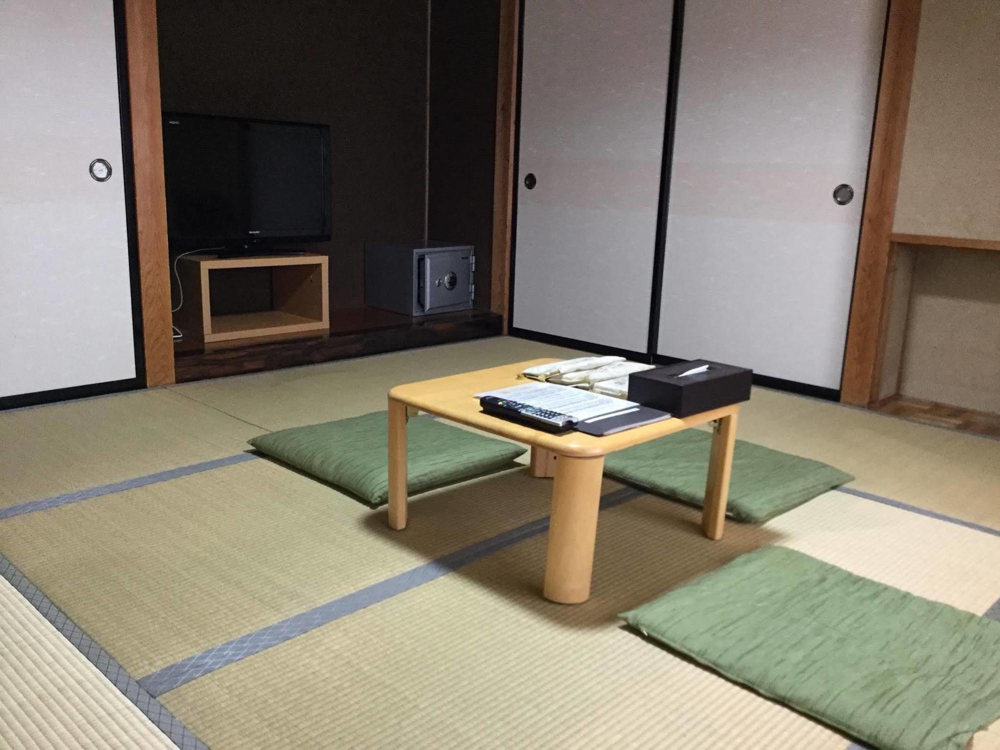 Wafu Pensión Miyazawa Nozawaonsen Exterior foto