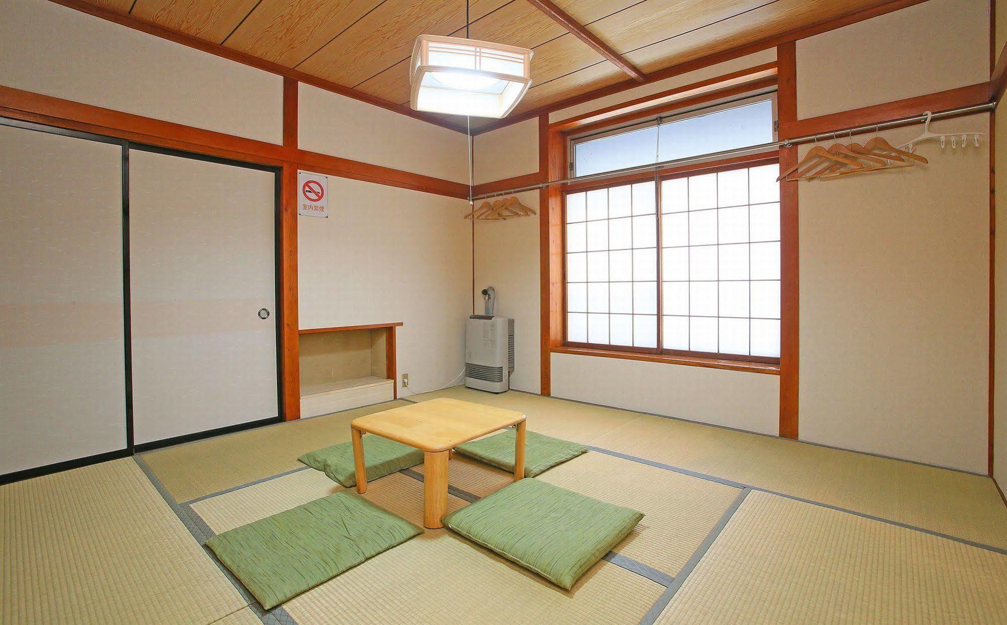 Wafu Pensión Miyazawa Nozawaonsen Exterior foto